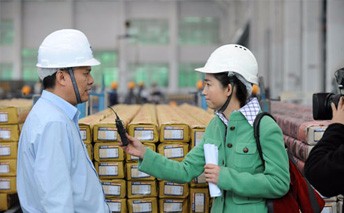 小丫跑两会,专访广东凯发平台铝业有限公司